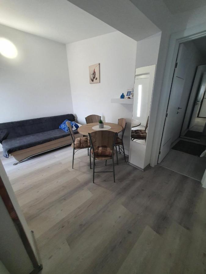 Apartments Nemcic 2 Нин Екстериор снимка