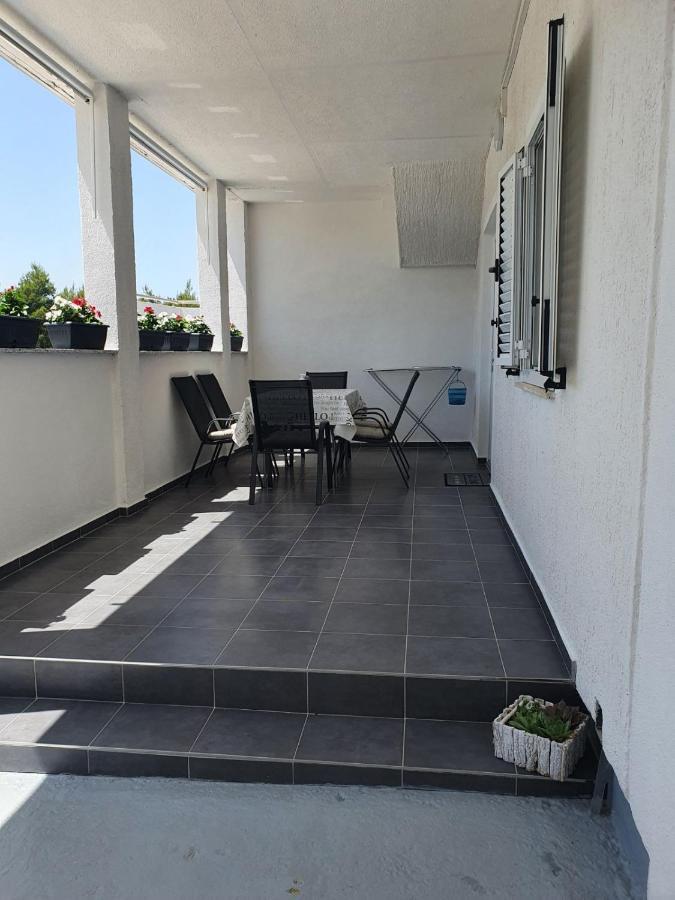 Apartments Nemcic 2 Нин Екстериор снимка