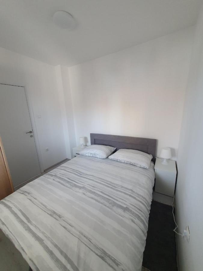 Apartments Nemcic 2 Нин Екстериор снимка