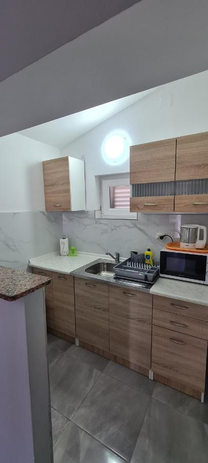Apartments Nemcic 2 Нин Екстериор снимка