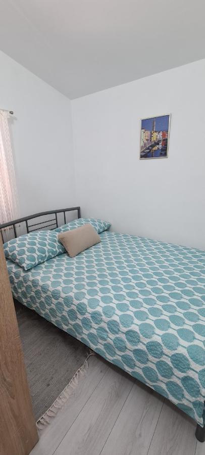 Apartments Nemcic 2 Нин Екстериор снимка